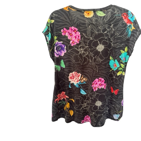 JOHNNY WAS floral pajamas with cap sleeves and crop pants in medium. - Picture 6 of 14